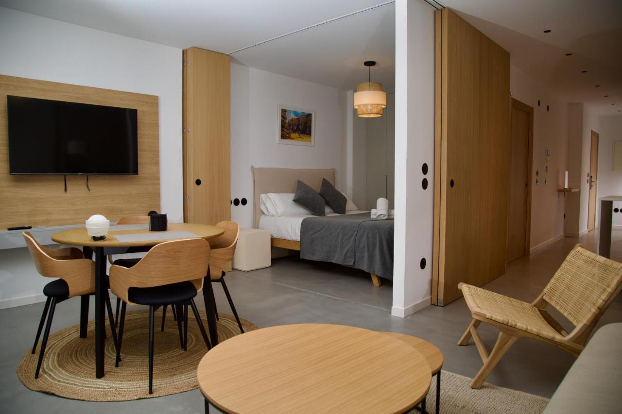 Suite 102 - 1 Bedroom Suite In Amando Perez Suites Ribadeo Esterno foto